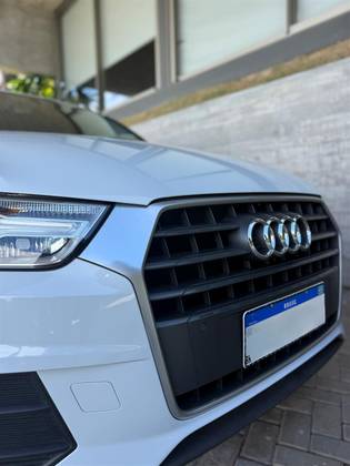 AUDI Q3 1.4 TFSI AMBIENTE FLEX 4P S TRONIC